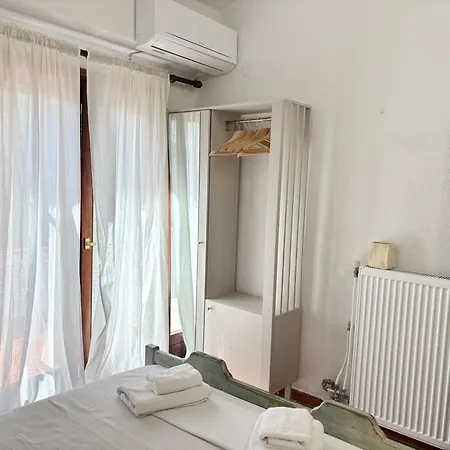 Beautiful Summerhouse In Sani's Pine Forest Holiday home Sani (Chalkidiki)